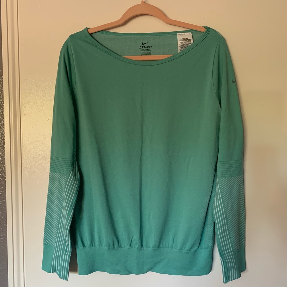 Nike Dri-fit long sleeve shirt